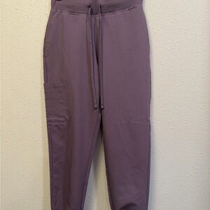 Women's Mandala Scrub Pants in Dewberry